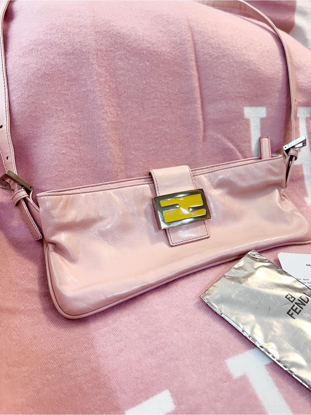FENDI⭐️Pink soft leather Baguette Shoulder Bag!